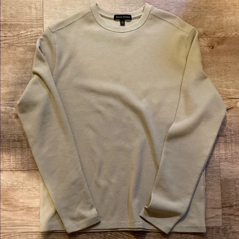 Banana Republic Men's Cream Sweater - Picture 1 of 8